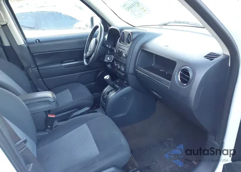 2015 Jeep Patriot Sport из США, поврежденный, VIN 1C4NJPBA3FD367560